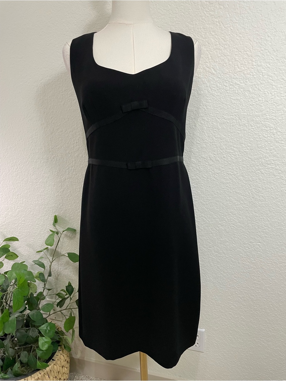 Talbots Black Scoop-Neck Mini Dress with Bow Trim